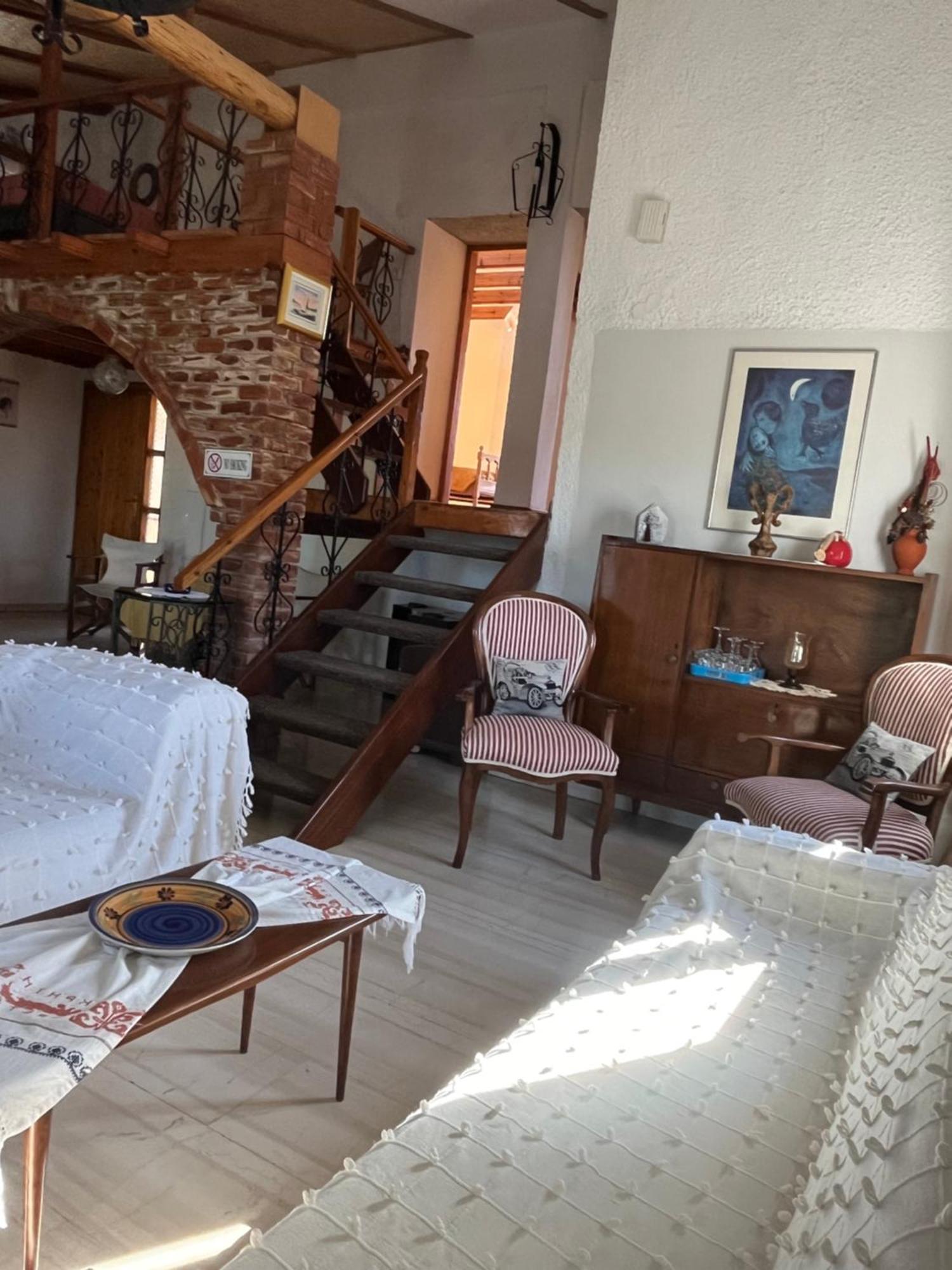 Kamera House Khordhakion Экстерьер фото
