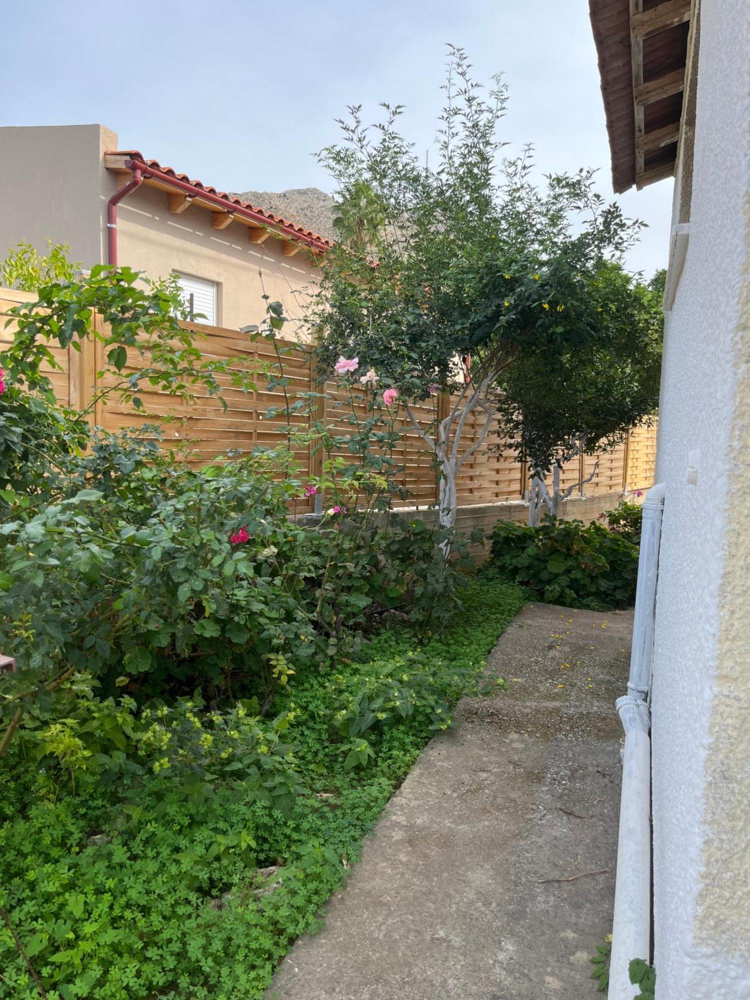 Kamera House Khordhakion Экстерьер фото