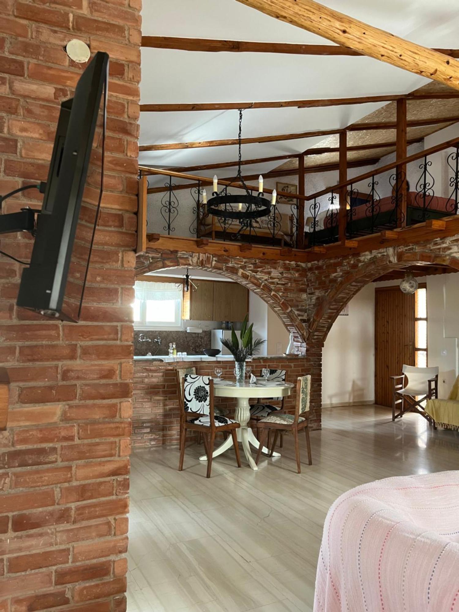 Kamera House Khordhakion Экстерьер фото