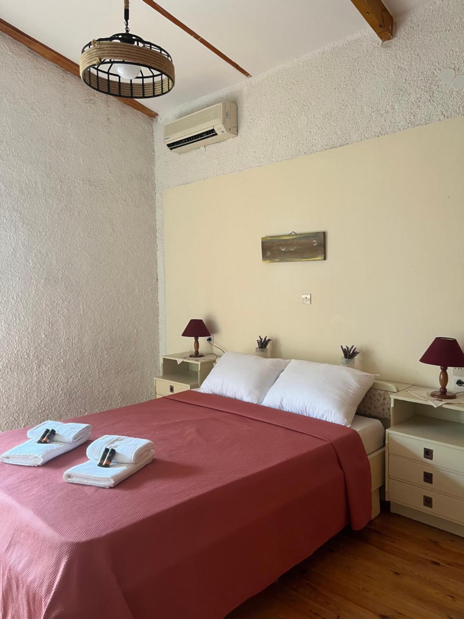 Kamera House Khordhakion Экстерьер фото